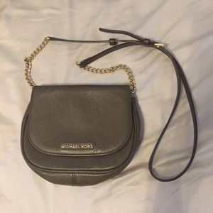 Michael kors crossbody